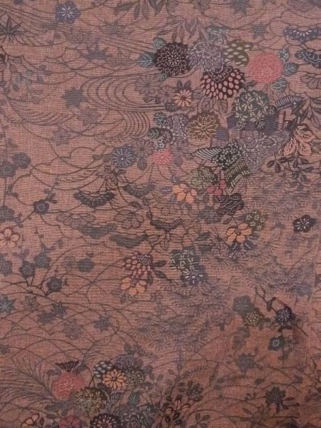 画像4: N0409T  女性用 小紋  シルク(正絹)  赤み 茶色, 桜 【中古】 【USED】 【リサイクル】 ★★★☆☆ (4)