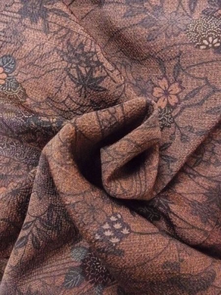 画像12: N0409T  女性用 小紋  シルク(正絹)  赤み 茶色, 桜 【中古】 【USED】 【リサイクル】 ★★★☆☆ (12)