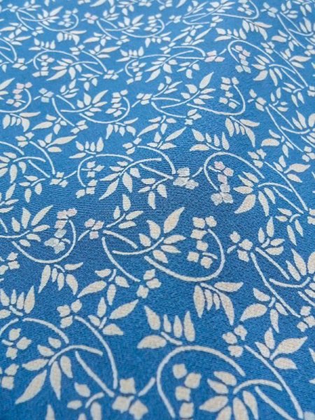 画像9: N0409V  女性用 小紋  シルク(正絹)  灰色がかった 青, 花 【中古】 【USED】 【リサイクル】 ★★☆☆☆ (9)