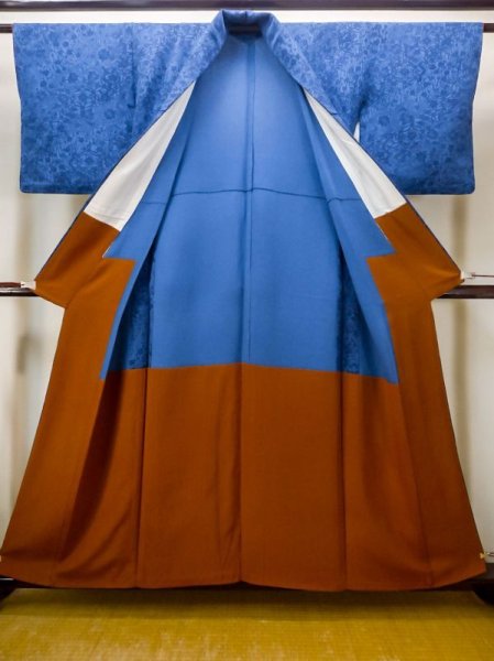 画像2: N0409W Mint  女性用 小紋  シルク(正絹) 淡い 深い 藍, ぼたん 【中古】 【USED】 【リサイクル】 ★★★★☆ (2)