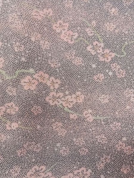 画像6: N0410A  女性用 小紋  シルク(正絹)   灰色, 梅 【中古】 【USED】 【リサイクル】 ★★★☆☆ (6)