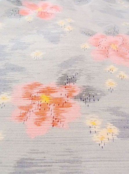 画像9: N0430D Mint  女性用 紬  シルク(正絹)  薄い 灰色, 花 【中古】 【USED】 【リサイクル】 ★★★★☆ (9)