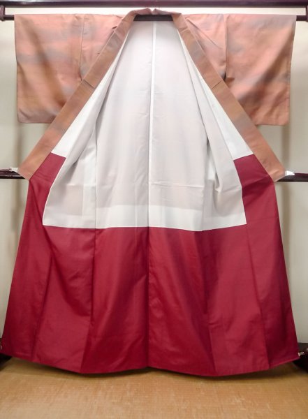 画像2: N0430J  女性用 紬  シルク(正絹) 淡い 灰色がかった 橙色, 葉 【中古】 【USED】 【リサイクル】 ★★★☆☆ (2)