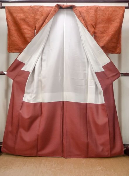 画像2: N0430N Mint  女性用 紬  シルク(正絹)  赤み 茶色, 麻の葉 【中古】 【USED】 【リサイクル】 ★★★★☆ (2)