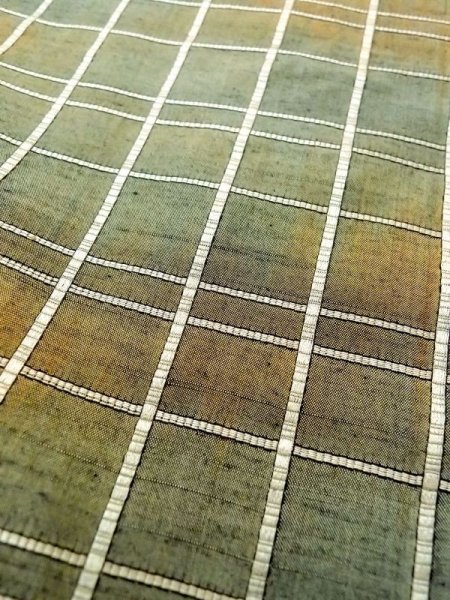 画像8: N0430U  女性用 紬  シルク(正絹)  灰色がかった 緑色, チェック柄 【中古】 【USED】 【リサイクル】 ★★★☆☆ (8)
