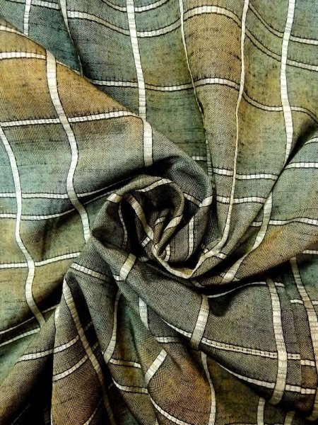 画像12: N0430U  女性用 紬  シルク(正絹)  灰色がかった 緑色, チェック柄 【中古】 【USED】 【リサイクル】 ★★★☆☆ (12)
