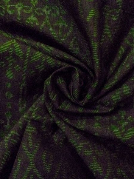 画像11: N0430V  女性用 大島紬  シルク(正絹)   黒, 唐花 【中古】 【USED】 【リサイクル】 ★★★☆☆ (11)