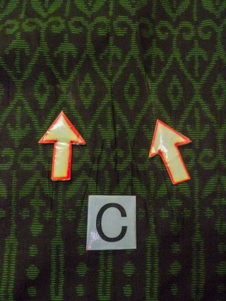 画像16: N0430V  女性用 大島紬  シルク(正絹)   黒, 唐花 【中古】 【USED】 【リサイクル】 ★★★☆☆ (16)