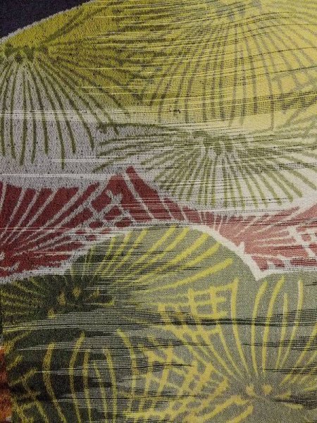 画像6: N0509C  女性用 羽織  シルク（正絹）   黒, 松/松葉 【中古】 【USED】 【リサイクル】 ★★☆☆☆ (6)