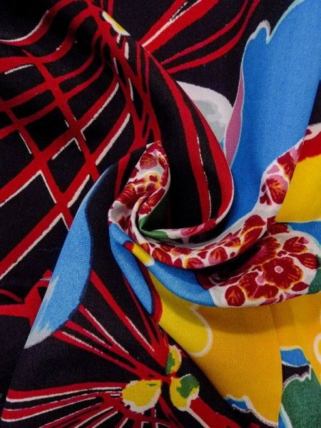 画像11: N0509D  女性用 羽織  シルク（正絹）   黒, 花 【中古】 【USED】 【リサイクル】 ★★☆☆☆ (11)