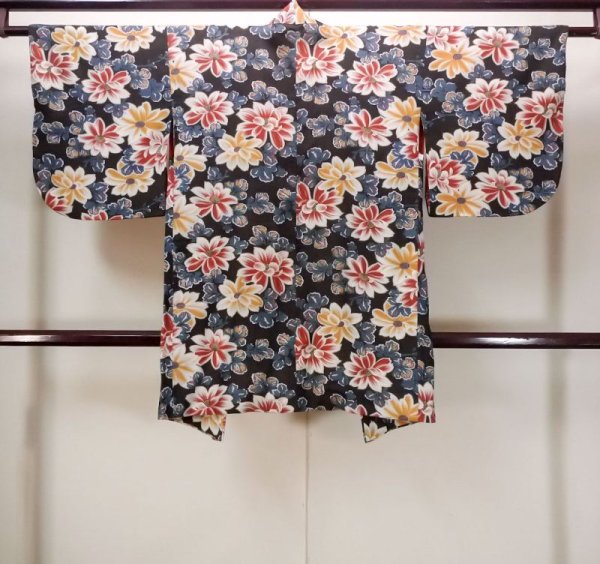 画像2: N0509G  女性用 羽織  綿   黒, 菊 【中古】 【USED】 【リサイクル】 ★☆☆☆☆ (2)