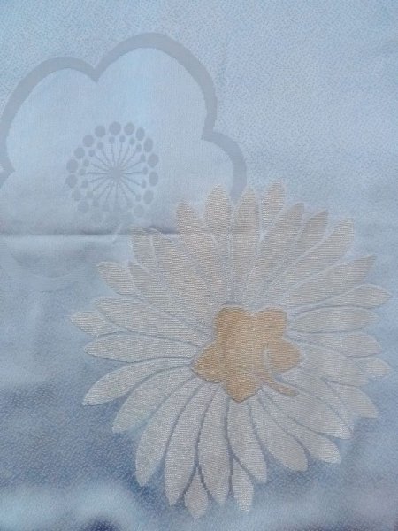画像9: N0509I  女性用 羽織  シルク（正絹）  淡い 水色, 花 【中古】 【USED】 【リサイクル】 ★★☆☆☆ (9)