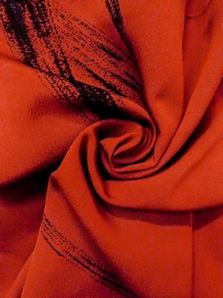 画像11: N0509L  女性用 織  シルク（正絹）  赤み 橙色, 抽象的模様 【中古】 【USED】 【リサイクル】 ★★☆☆☆ (11)