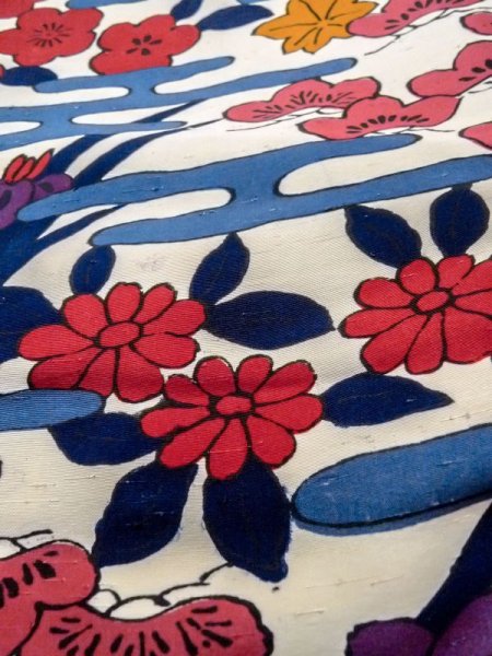 画像9: N0509R  女性用 小紋  シルク(正絹)   白, 菊 【中古】 【USED】 【リサイクル】 ★★★☆☆ (9)