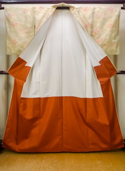 画像2: N0509U Mint  女性用 紬  シルク（正絹）   ベージュ, 花 【中古】 【USED】 【リサイクル】 ★★★★☆ (2)