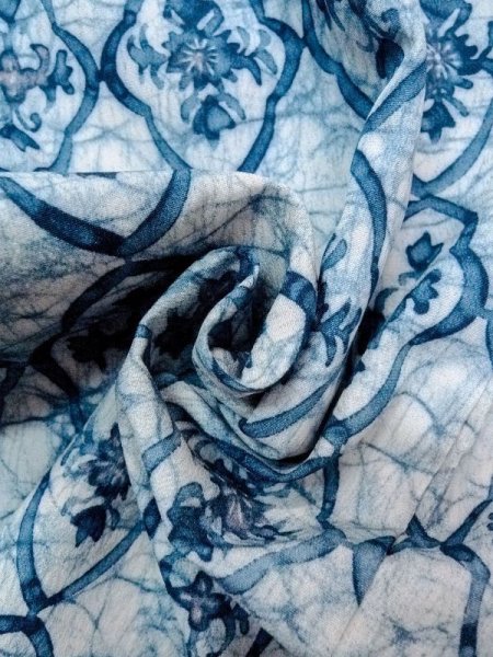 画像12: N0529B  女性用 羽織  シルク(正絹)   白, 更紗 【中古】 【USED】 【リサイクル】 ★★★☆☆ (12)