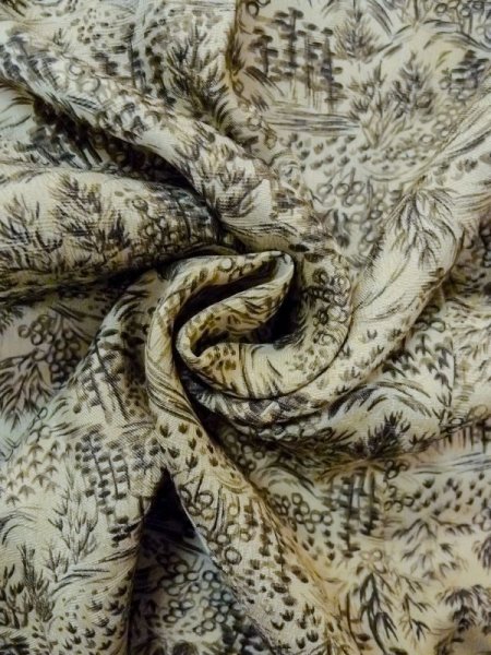 画像12: N0529F  女性用 羽織  シルク(正絹)  淡い 灰色, 風景 【中古】 【USED】 【リサイクル】 ★★☆☆☆ (12)