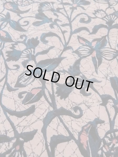 画像10: N0529J  女性用 羽織  シルク(正絹)  灰色がかった ベージュ, 唐花 【中古】 【USED】 【リサイクル】 ★★☆☆☆ (10)