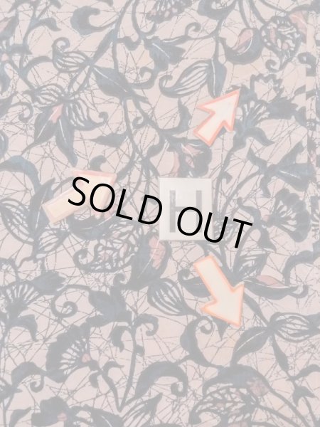 画像21: N0529J  女性用 羽織  シルク(正絹)  灰色がかった ベージュ, 唐花 【中古】 【USED】 【リサイクル】 ★★☆☆☆ (21)