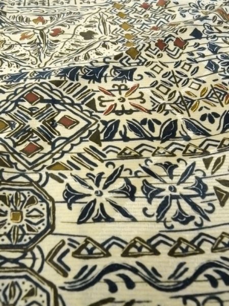 画像10: N0529K  女性用 羽織  シルク(正絹)  淡い 緑色, 花 【中古】 【USED】 【リサイクル】 ★★☆☆☆ (10)