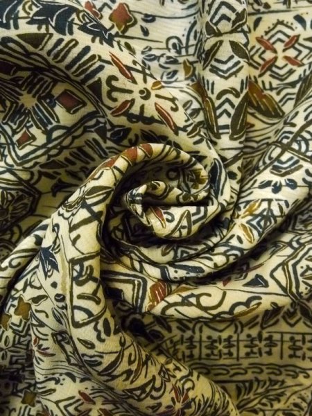 画像12: N0529K  女性用 羽織  シルク(正絹)  淡い 緑色, 花 【中古】 【USED】 【リサイクル】 ★★☆☆☆ (12)