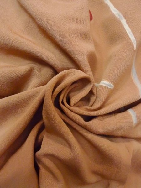 画像12: N0529L  女性用 羽織  シルク(正絹)   ベージュ, 花 【中古】 【USED】 【リサイクル】 ★★☆☆☆ (12)