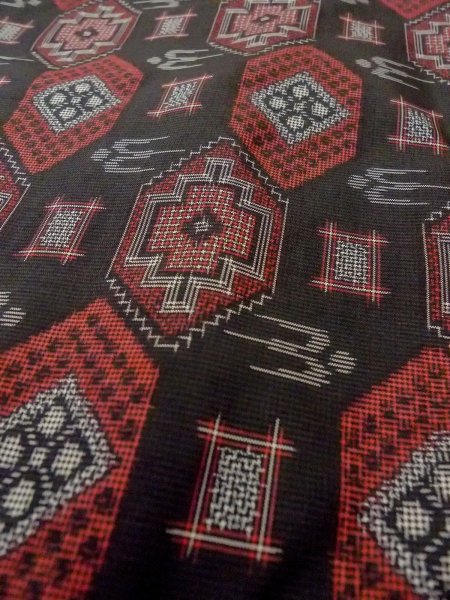 画像7: N0529P Mint  女性用 大島紬  シルク（正絹）   黒, 菱 【中古】 【USED】 【リサイクル】 ★★★★☆ (7)