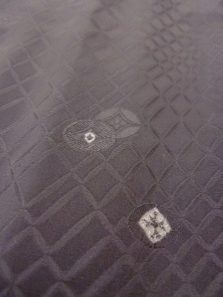 画像10: N0529Q  女性用 羽織  シルク（正絹）   灰色, 菱 【中古】 【USED】 【リサイクル】 ★★☆☆☆ (10)