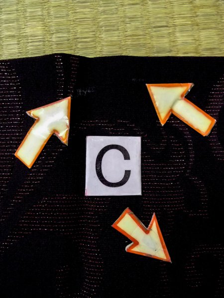 画像16: N0529V  女性用 道行  シルク（正絹）   黒, 唐花 【中古】 【USED】 【リサイクル】 ★★★☆☆ (16)