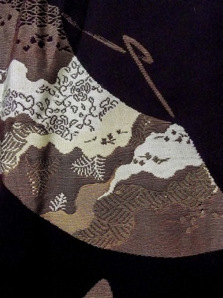 画像5: N0530B  女性用 道行  シルク（正絹）   黒, 葉 【中古】 【USED】 【リサイクル】 ★★★☆☆ (5)