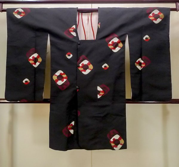 画像1: N0530D  女性用 道行  シルク（正絹）   黒, かのこ 【中古】 【USED】 【リサイクル】 ★★☆☆☆ (1)