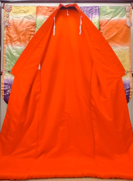 画像4: N0605B  女性用 打掛  シルク(正絹)  光沢のある マルチカラー, ぼかし 【中古】 【USED】 【リサイクル】 ★★★☆☆ (4)