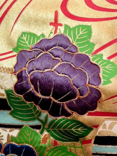 画像13: N0605E  女性用 打掛  シルク(正絹)   金色, 桜 【中古】 【USED】 【リサイクル】 ★☆☆☆☆ (13)