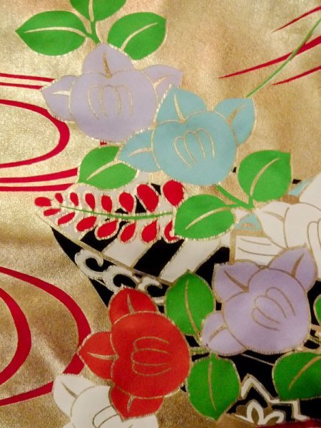画像25: N0605E  女性用 打掛  シルク(正絹)   金色, 桜 【中古】 【USED】 【リサイクル】 ★☆☆☆☆ (25)