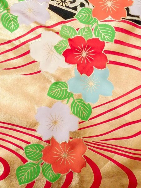 画像33: N0605E  女性用 打掛  シルク(正絹)   金色, 桜 【中古】 【USED】 【リサイクル】 ★☆☆☆☆ (33)