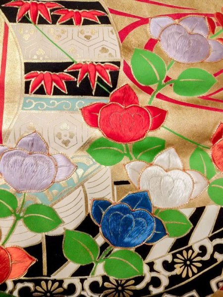 画像34: N0605E  女性用 打掛  シルク(正絹)   金色, 桜 【中古】 【USED】 【リサイクル】 ★☆☆☆☆ (34)