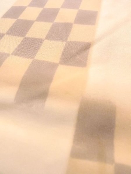 画像9: N0611M  女性用 襦袢 使用感あり シルク(正絹)   ベージュ, 四角 【中古】 【USED】 【リサイクル】 ★★☆☆☆ (9)