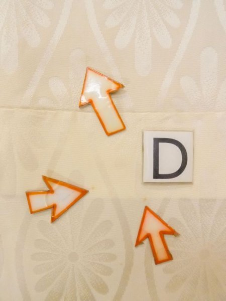 画像17: N0611P  女性用 襦袢  シルク(正絹)   アイボリー, 菊 【中古】 【USED】 【リサイクル】 ★★☆☆☆ (17)