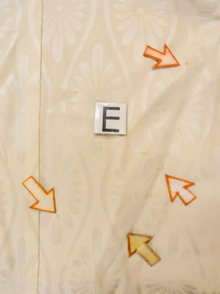 画像18: N0611P  女性用 襦袢  シルク(正絹)   アイボリー, 菊 【中古】 【USED】 【リサイクル】 ★★☆☆☆ (18)