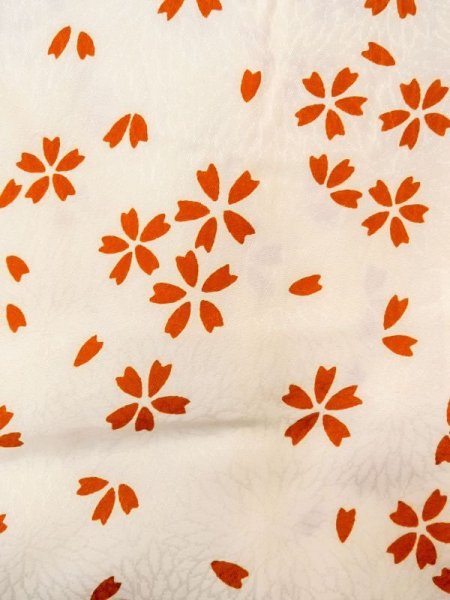 画像6: N0611T  女性用 襦袢 他ダメージ シルク(正絹)   アイボリー, 桜 【中古】 【USED】 【リサイクル】 ★☆☆☆☆ (6)