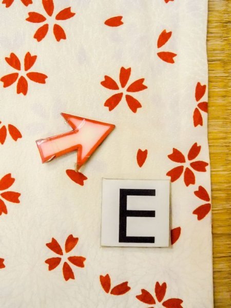 画像18: N0611T  女性用 襦袢 他ダメージ シルク(正絹)   アイボリー, 桜 【中古】 【USED】 【リサイクル】 ★☆☆☆☆ (18)