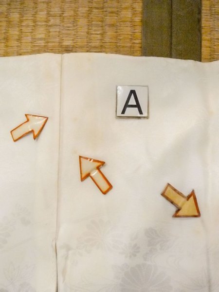 画像14: N0612B  女性用 襦袢  シルク(正絹)   白, ぼたん 【中古】 【USED】 【リサイクル】 ★☆☆☆☆ (14)