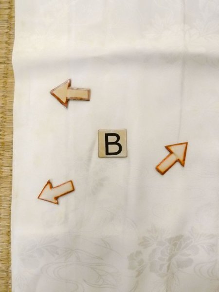 画像15: N0612B  女性用 襦袢  シルク(正絹)   白, ぼたん 【中古】 【USED】 【リサイクル】 ★☆☆☆☆ (15)