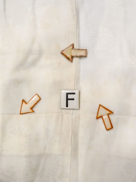 画像19: N0612B  女性用 襦袢  シルク(正絹)   白, ぼたん 【中古】 【USED】 【リサイクル】 ★☆☆☆☆ (19)