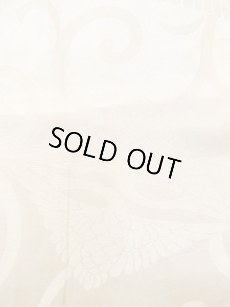 画像6: N0612C  女性用 襦袢  シルク（正絹）  光沢のある アイボリー, 唐草 【中古】 【USED】 【リサイクル】 ★☆☆☆☆ (6)