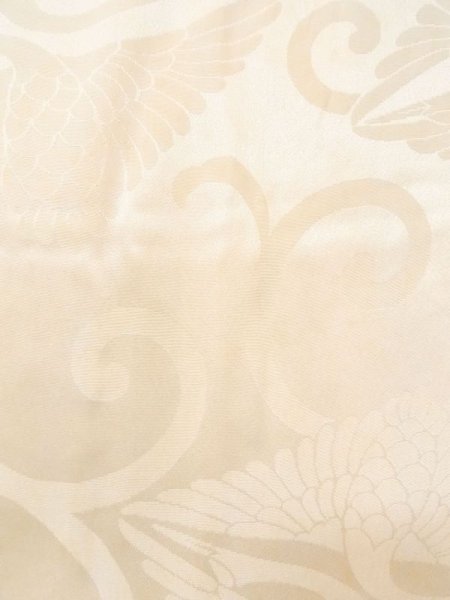 画像7: N0612C  女性用 襦袢  シルク(正絹)  光沢のある アイボリー, 唐草 【中古】 【USED】 【リサイクル】 ★☆☆☆☆ (7)