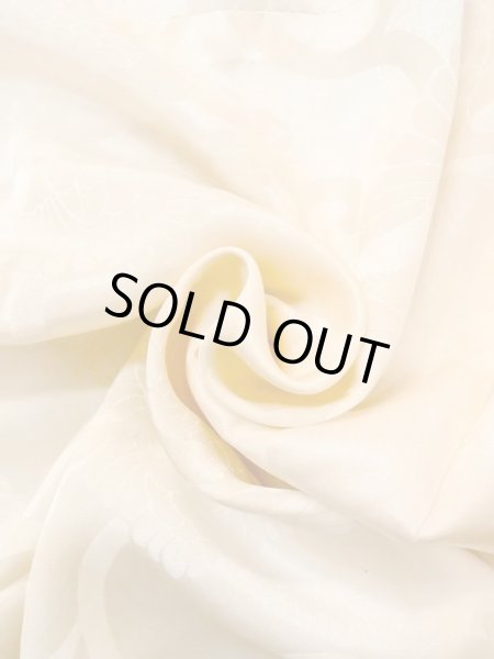 画像11: N0612C  女性用 襦袢  シルク（正絹）  光沢のある アイボリー, 唐草 【中古】 【USED】 【リサイクル】 ★☆☆☆☆ (11)