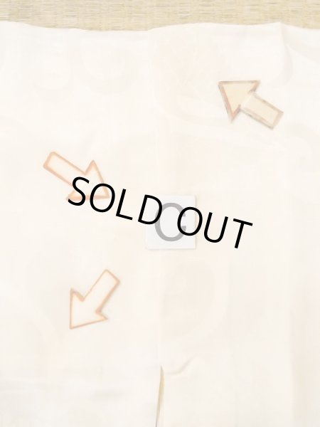 画像16: N0612C  女性用 襦袢  シルク（正絹）  光沢のある アイボリー, 唐草 【中古】 【USED】 【リサイクル】 ★☆☆☆☆ (16)