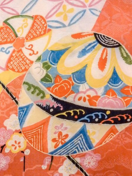 画像5: N0624A 端切れ 女性用着物 シルク(正絹)  淡い 橙色 ぼたん 【中古】 【USED】 【リサイクル】 ★★☆☆☆ (5)