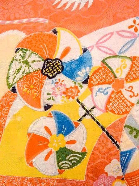 画像6: N0624A 端切れ 女性用着物 シルク(正絹)  淡い 橙色 ぼたん 【中古】 【USED】 【リサイクル】 ★★☆☆☆ (6)